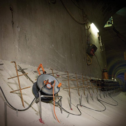 Brennenstuhl tambor de cable professionalLINE SteelCore (8000809077) 25 m caucho 3 x 2,5 mm² chapa de acero aislado IP44