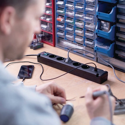 Brennenstuhl socket strip Bremounta ( 8000594293 ) 5-way cable l.3m w.child protection