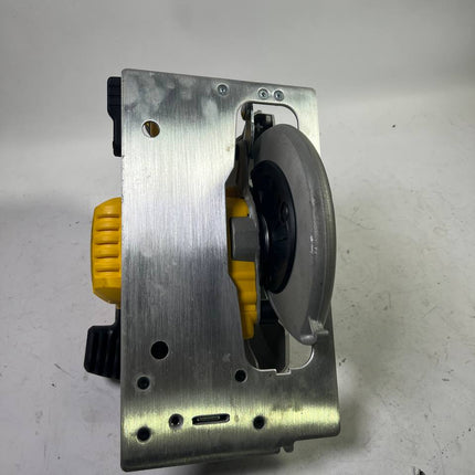 DeWalt DCS 570 N Akku Handkreissaege 18 V 184 mm Brushless Solo Reparaturgeraet 4 - toolbrothers