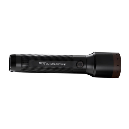 Ledlenser P6R Core LED Torcia elettrica 900 lm, IPX8, nera ( 502179 ) + 1x Batteria + 1x Cavo di alimentazione