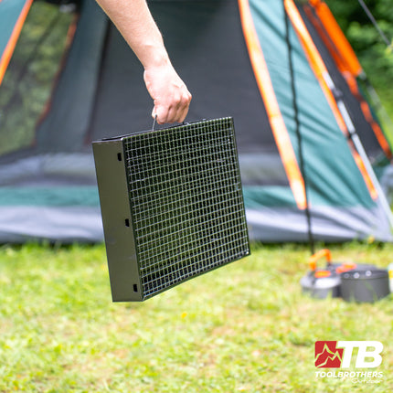 Toolbrothers Parrilla de carbón portátil de exterior para camping set de montaje sin herramientas 43 x 29 x 23 cm negro + cubiertos, guantes y tazas de parrilla 8 uds.