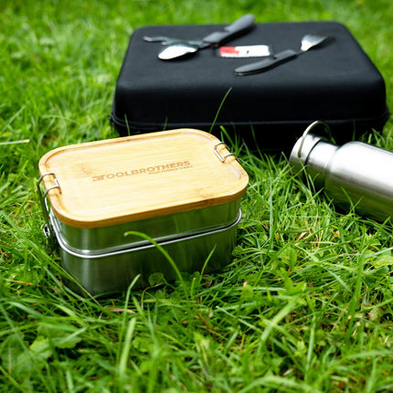 Toolbrothers Fan fiambrera en estuche rígido de acero inoxidable 2 niveles tapa de bambú 1340 ml + cantimplora de acero inoxidable 600 ml + cubiertos multifunción 4 en 1