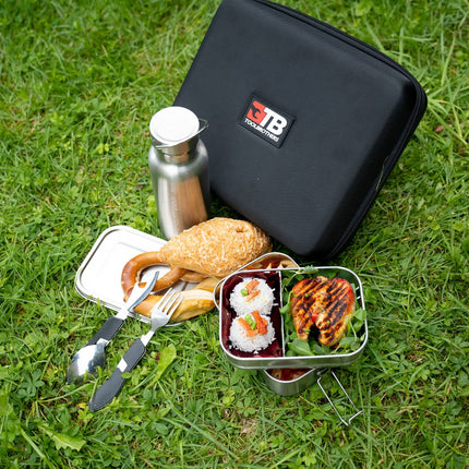 Toolbrothers Fan Breakfast box en estuche rígido con bolsa de transporte impermeable con 2 niveles y tapa de acero inoxidable 1340 ml + Botella de agua de acero inoxidable 600 ml + Cubiertos multifuncionales 4 en 1