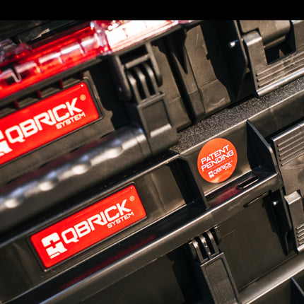 Qbrick System ONE Organizer 2XL 2.0 + Qbrick System ONE Connect Adaptateur empilable 582 x 387 x 172 mm 19,5 l IP66 avec 4 inlays et 12 séparateurs